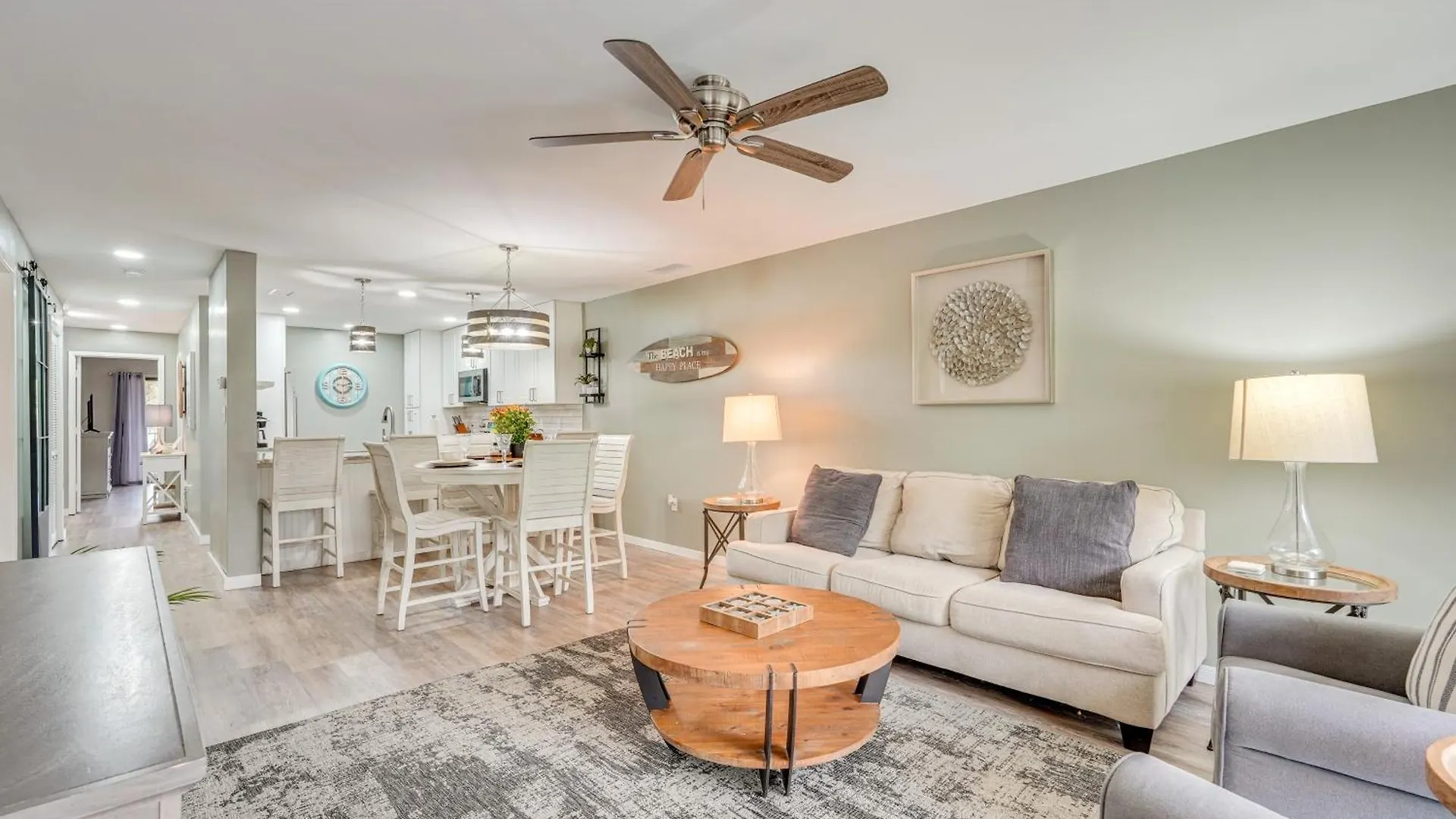 Daire Pool And Beach Trolley Access Pcb Resort Condo! Panama City Beach ABD